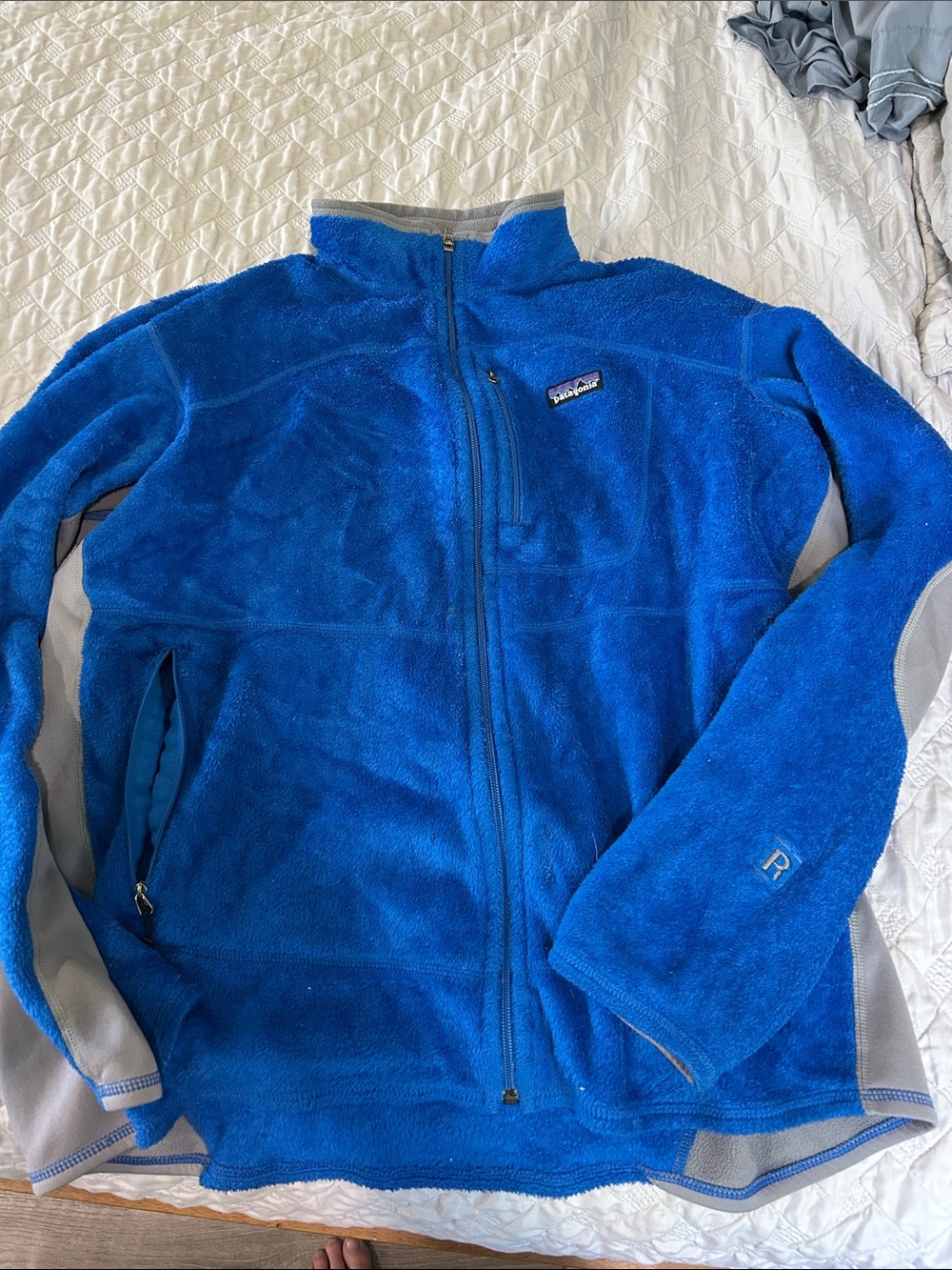 Patagonia Royal Blue Fleece Jacket with Gray Accents